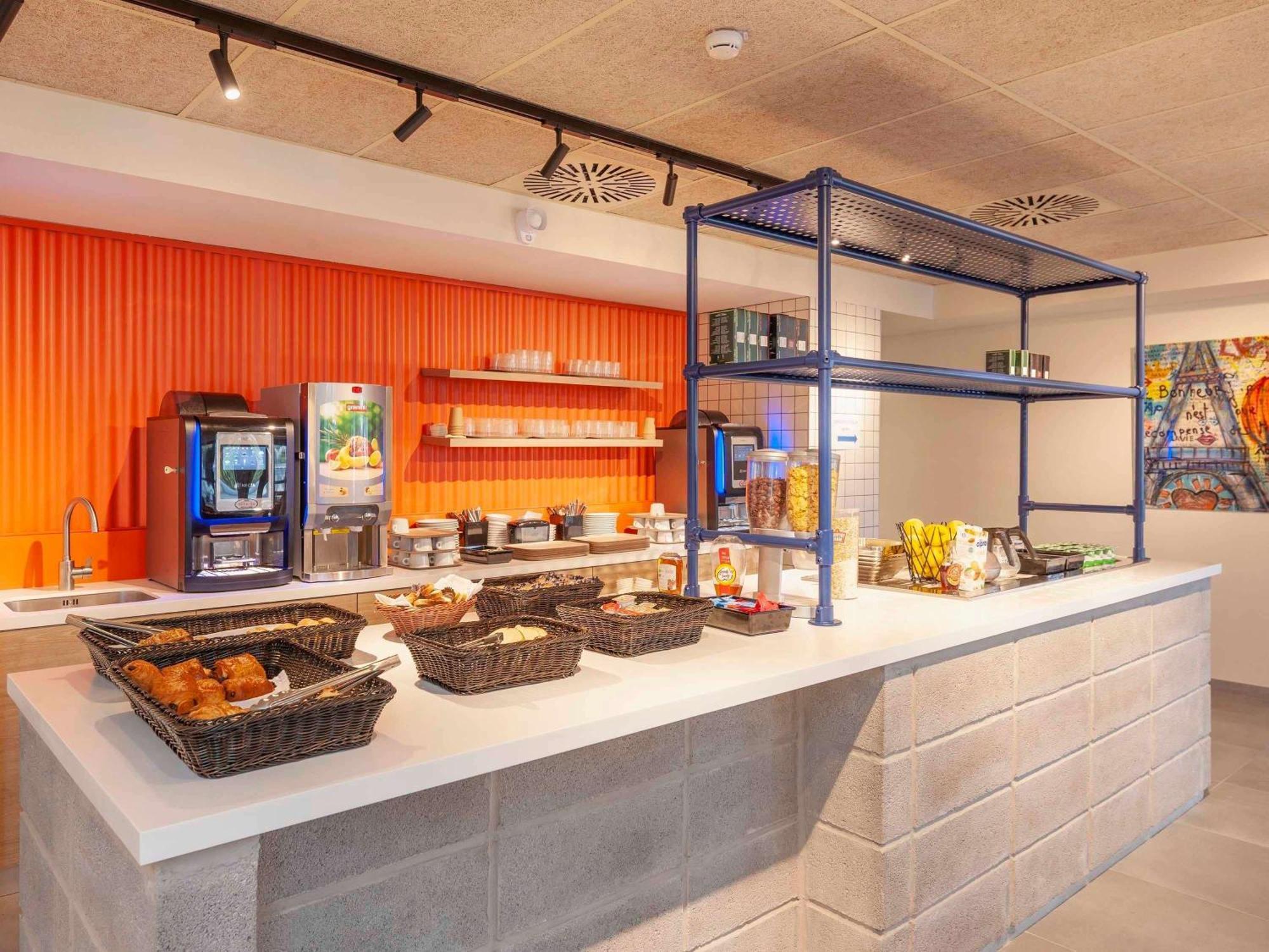Ibis Budget Mont De Marsan Ngoại thất bức ảnh